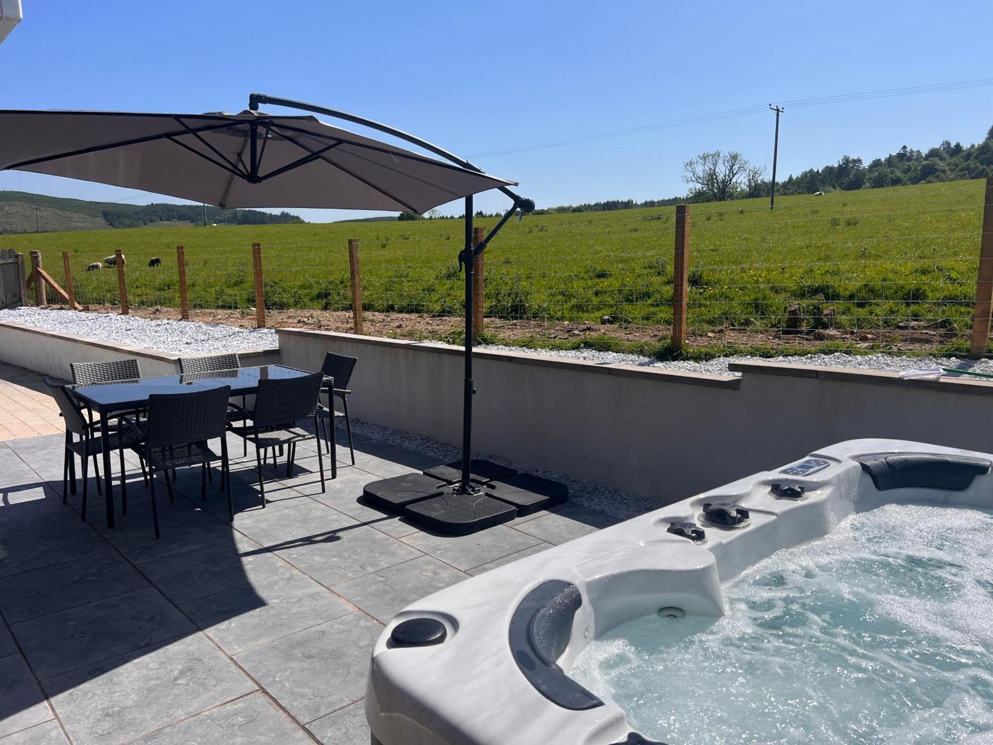 Woodlane Lodge With Private Hottub & Pool Table Dumfries Exterior photo