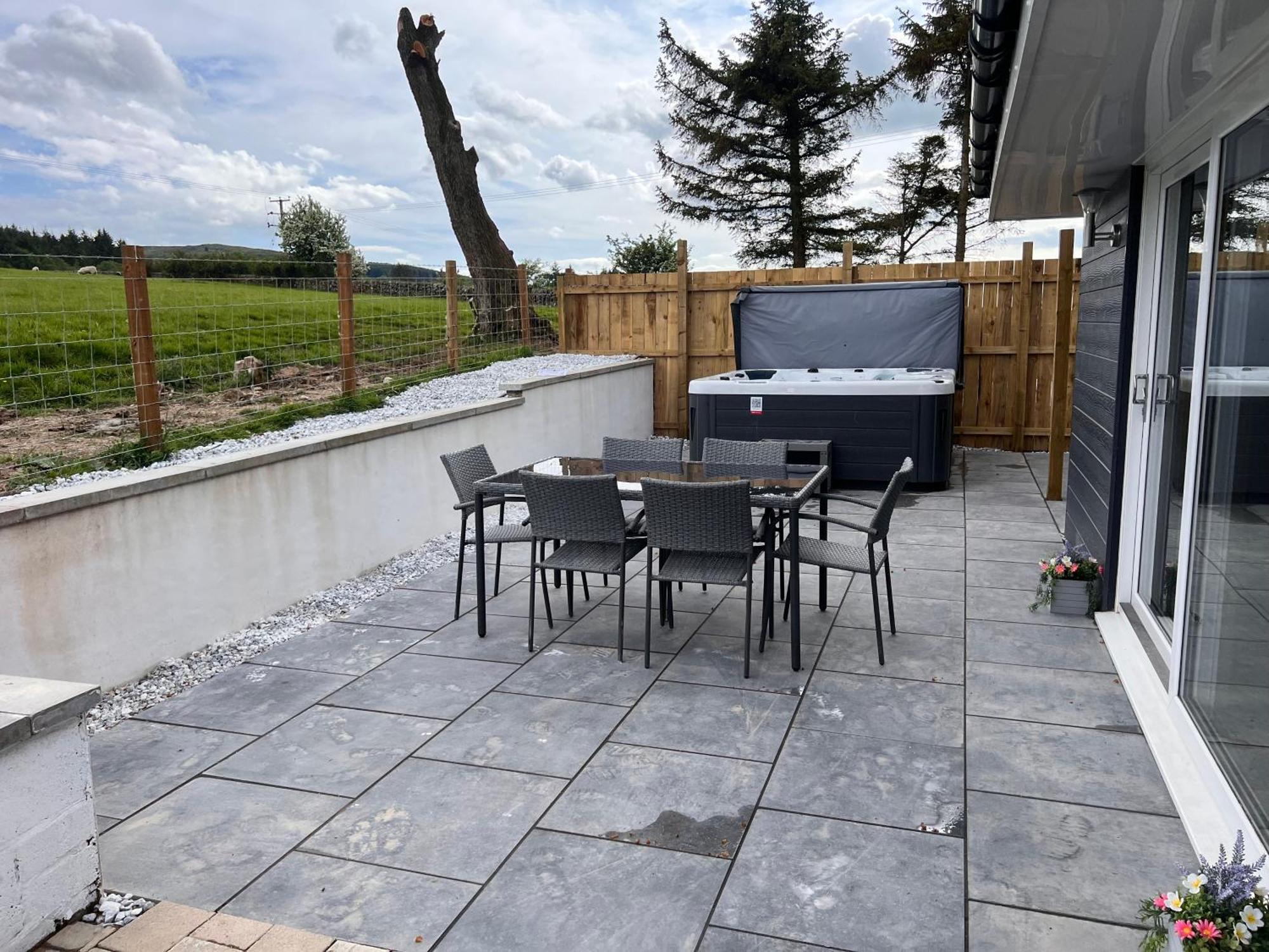 Woodlane Lodge With Private Hottub & Pool Table Dumfries Exterior photo