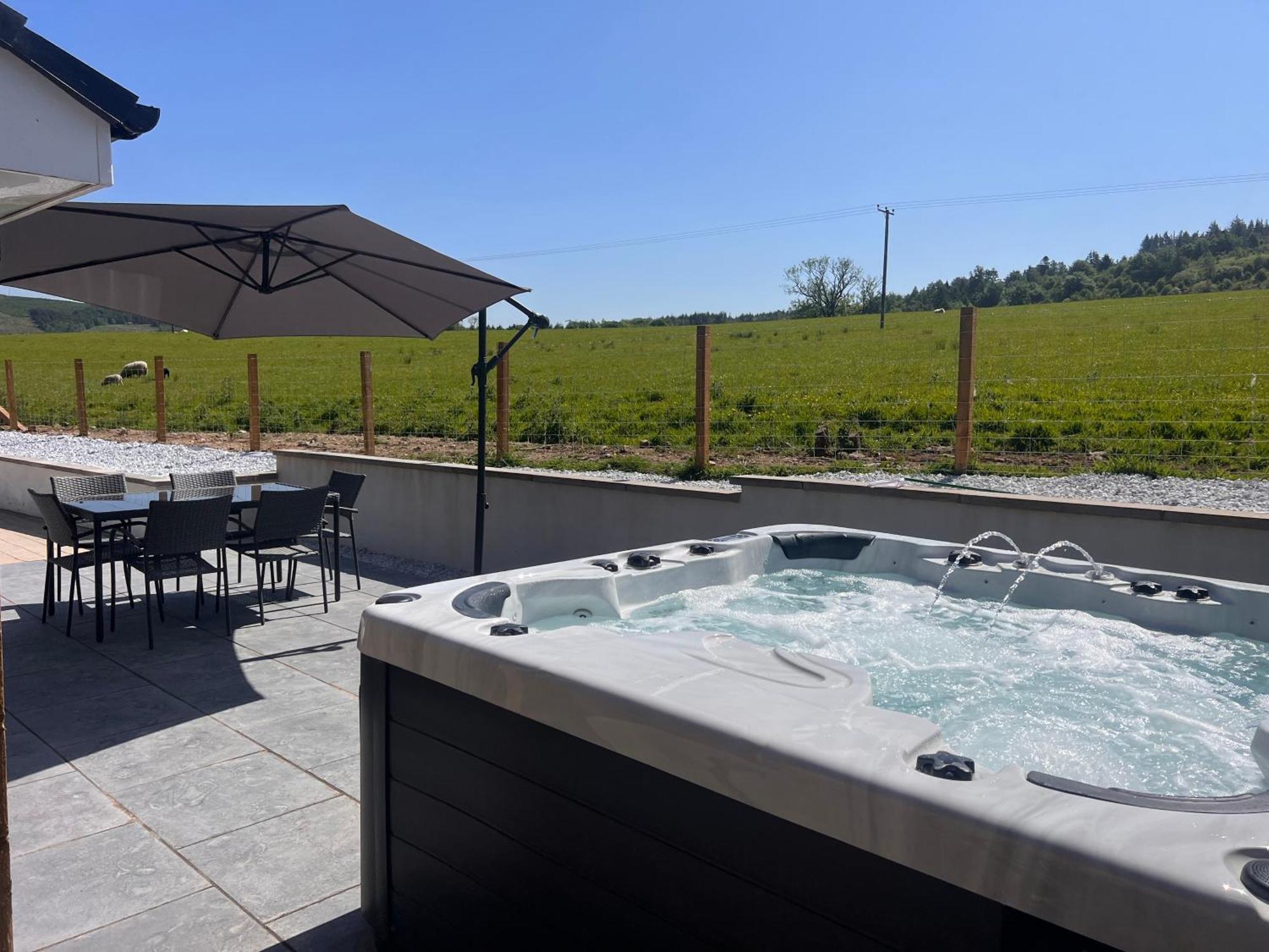 Woodlane Lodge With Private Hottub & Pool Table Dumfries Exterior photo